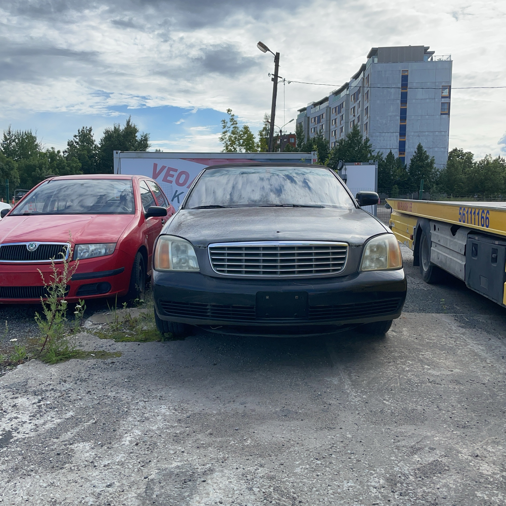 2000 Cadillac DeVille (8th Gen)