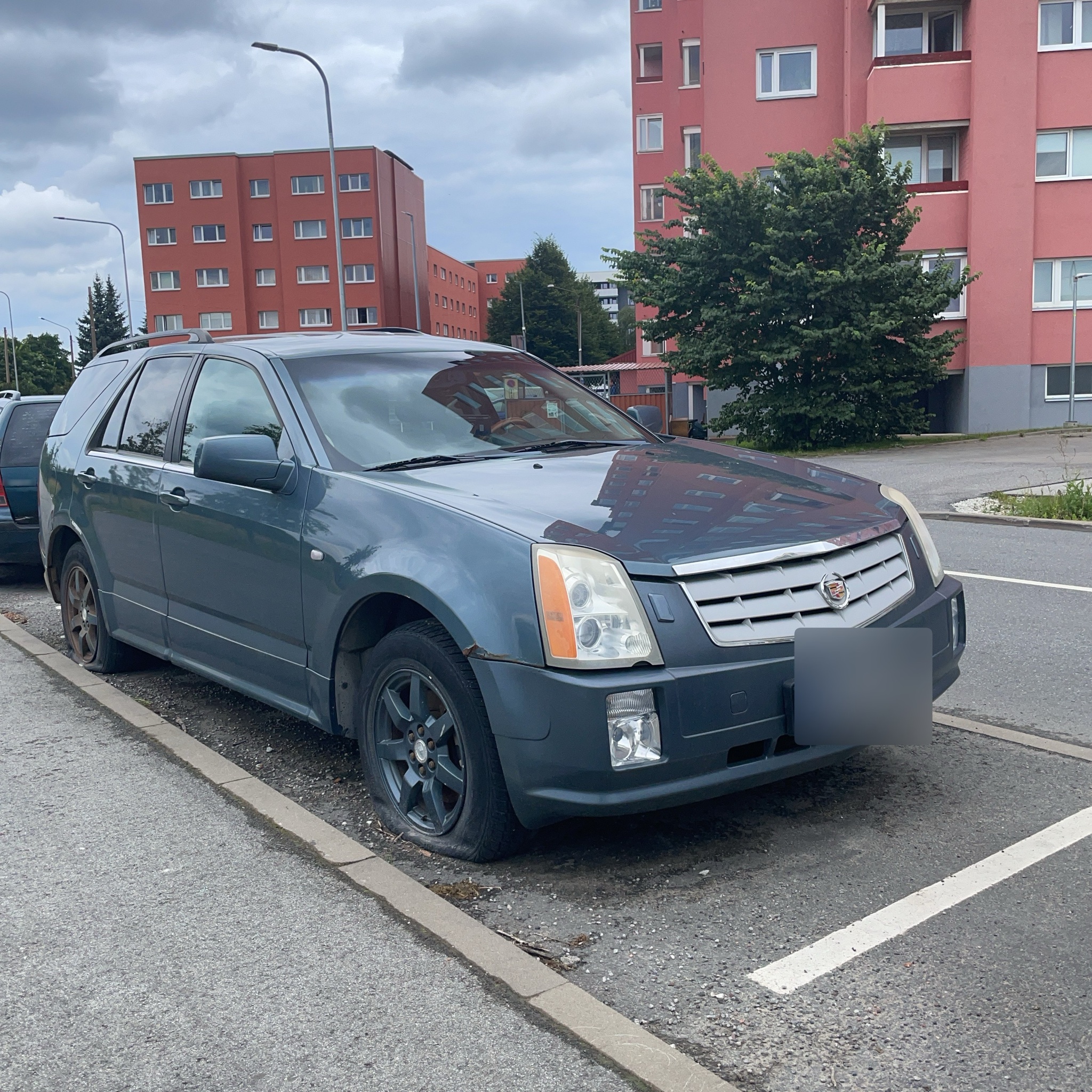 2004 Cadillac SRX (GMT265)