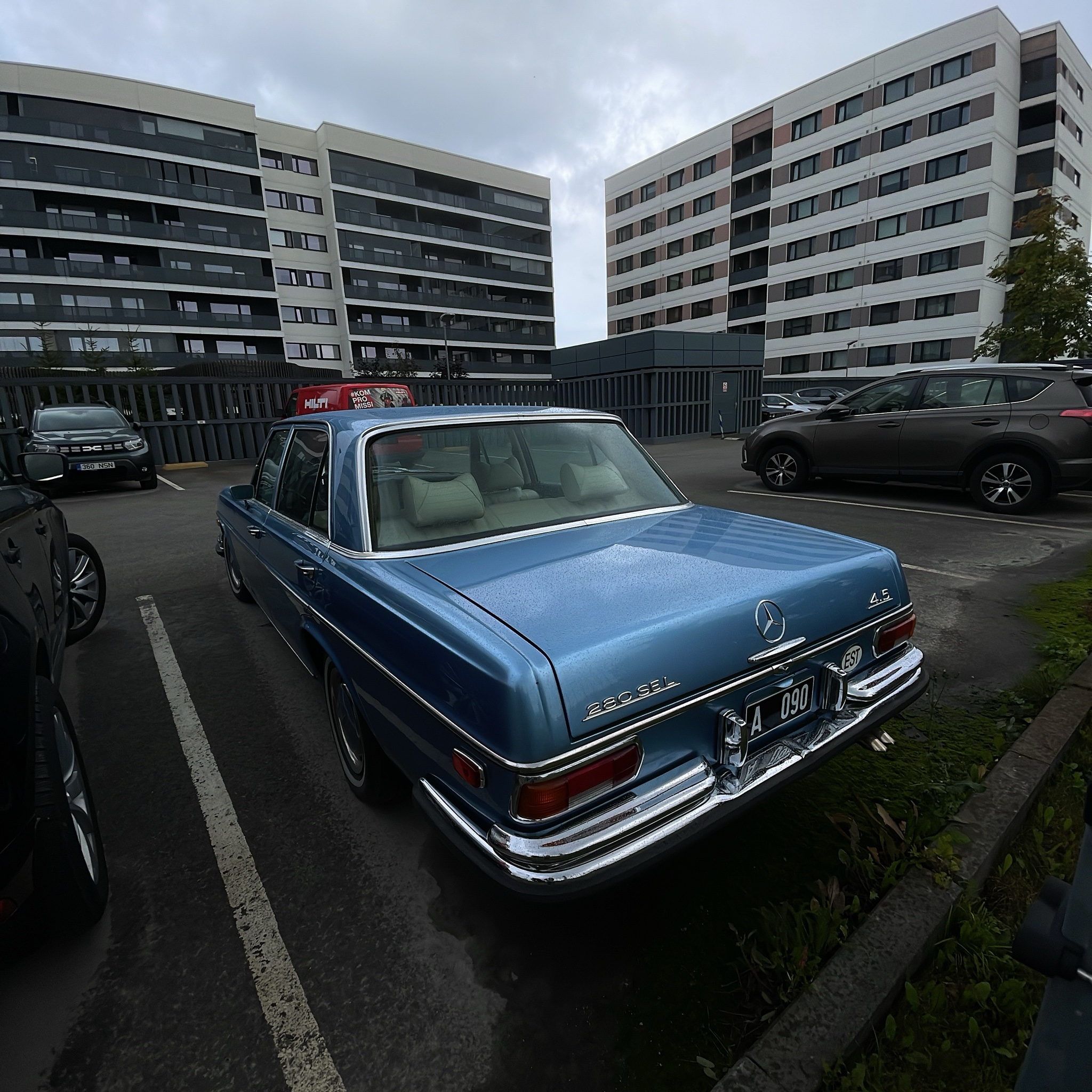 1967 Mercedes-Benz 280 SEL (W108)