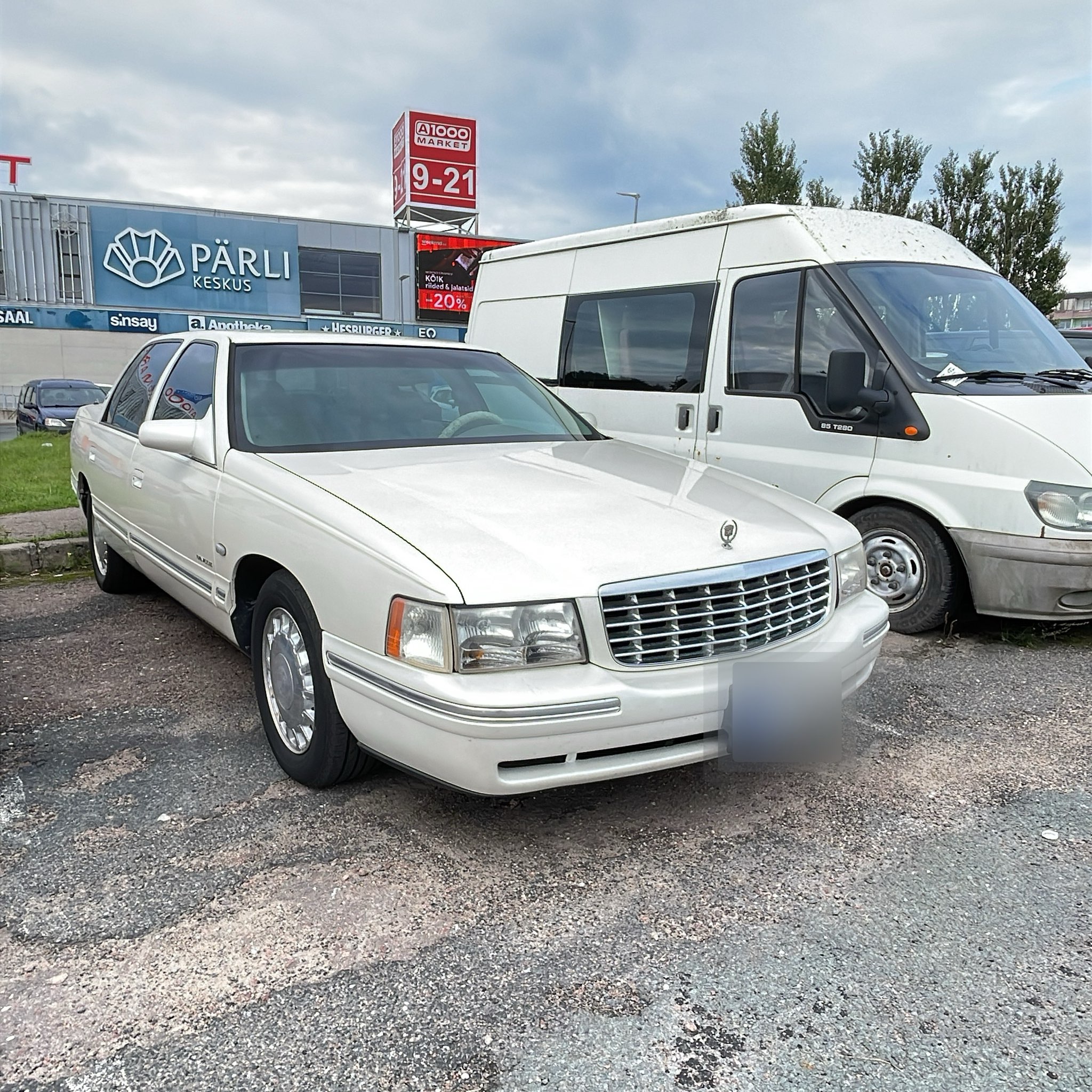 1994 Cadillac DeVille (D-body)