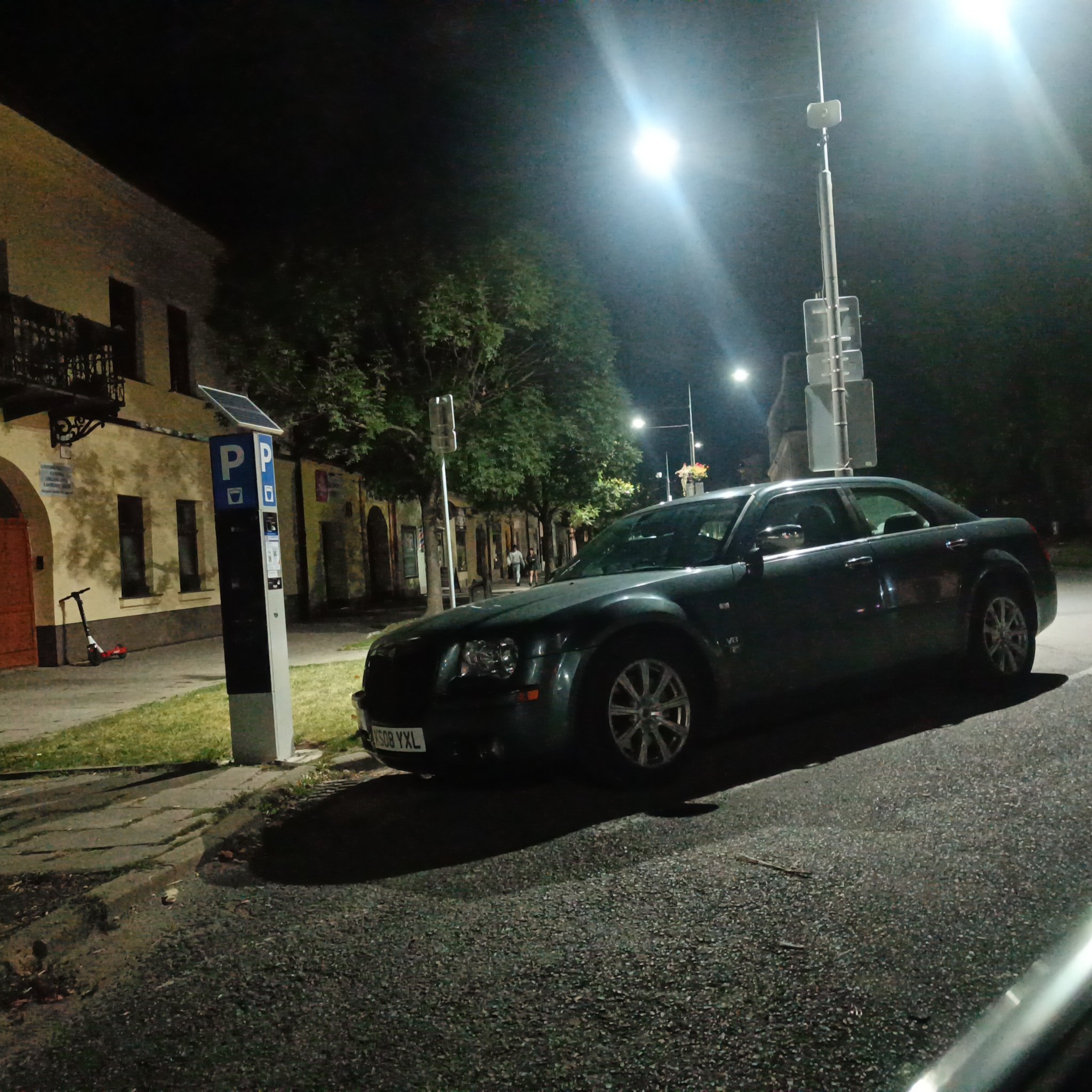2005 Chrysler 300C (LX)