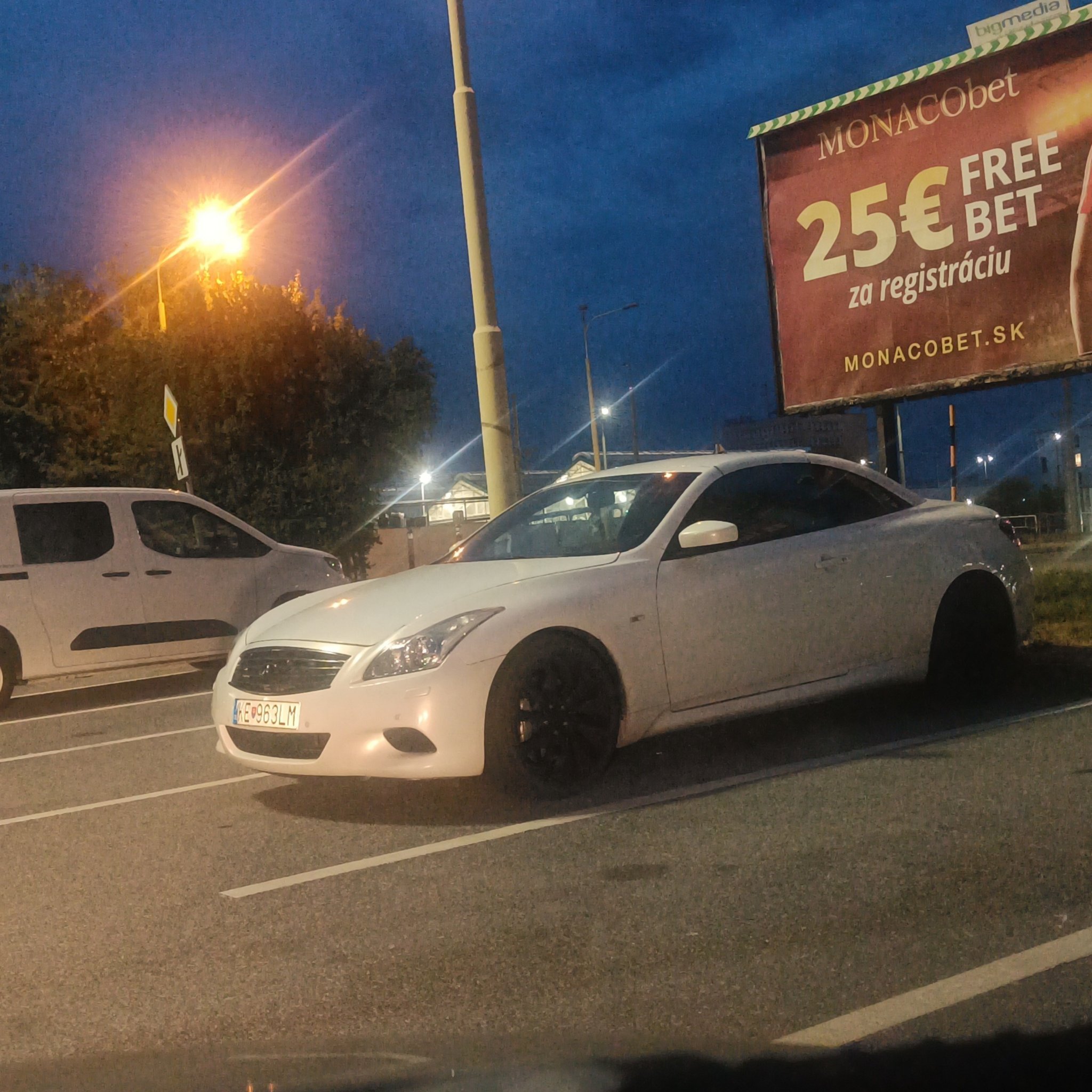 2009 Infiniti G37 (V36) Convertible