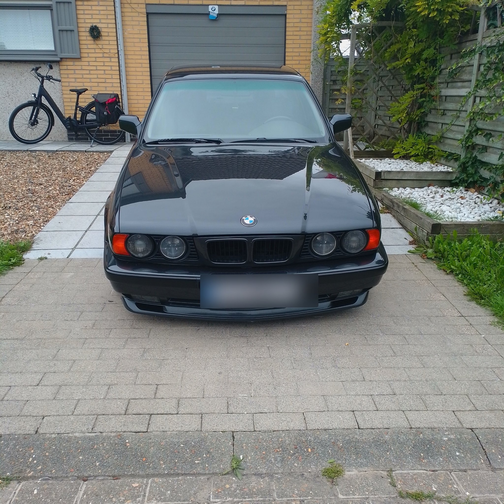 1988 BMW 5 Series (E34)