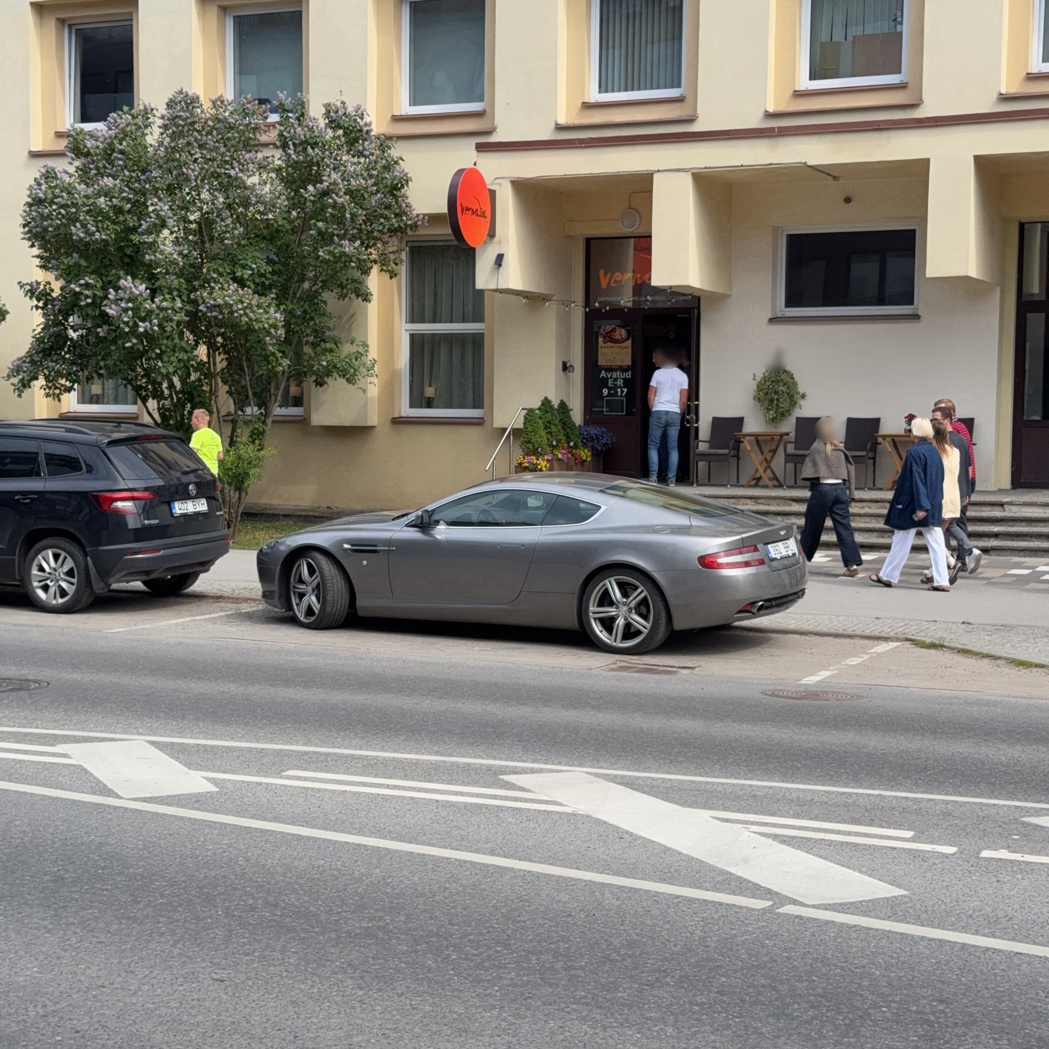 2004 Aston Martin DB9