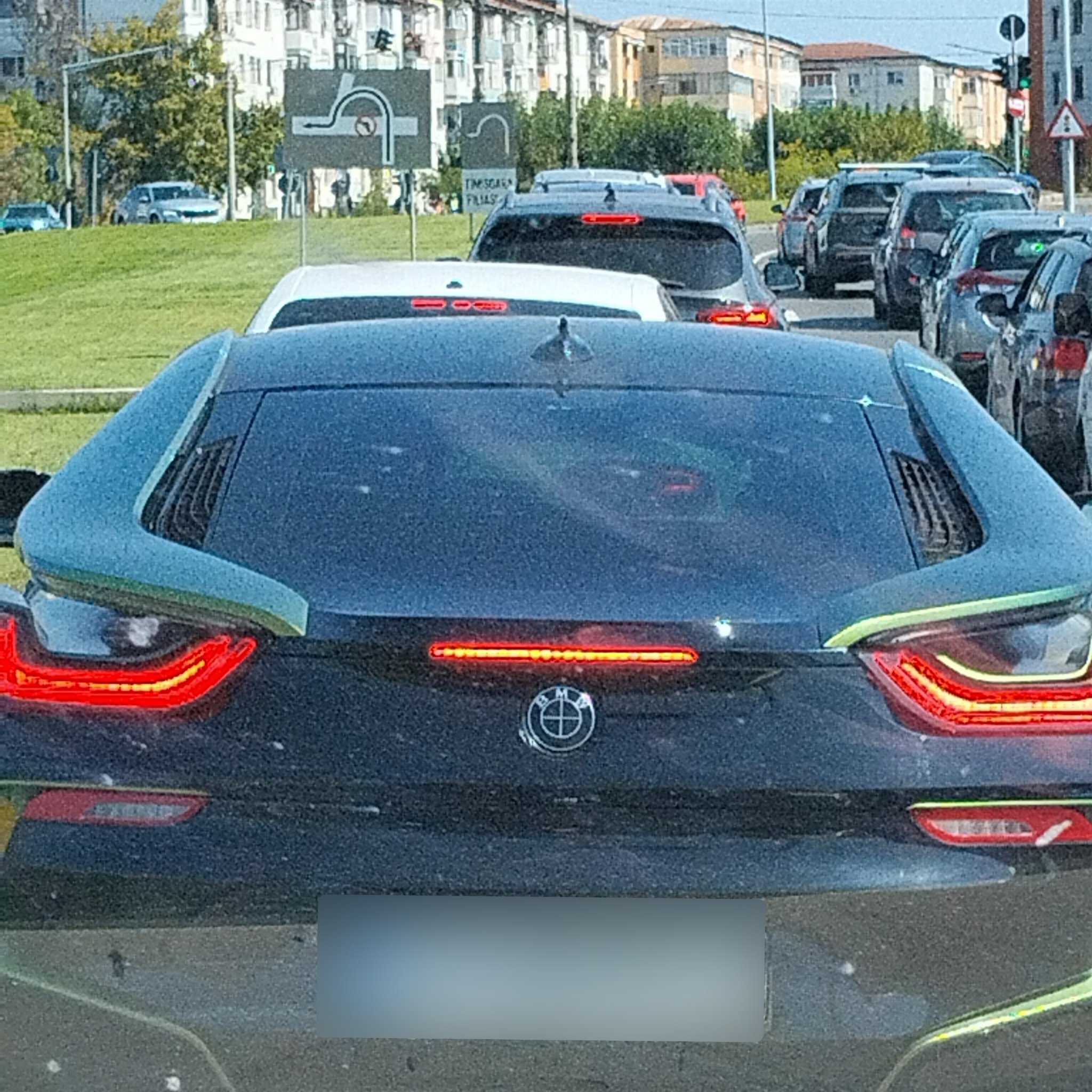 2014 BMW i8 (I12)