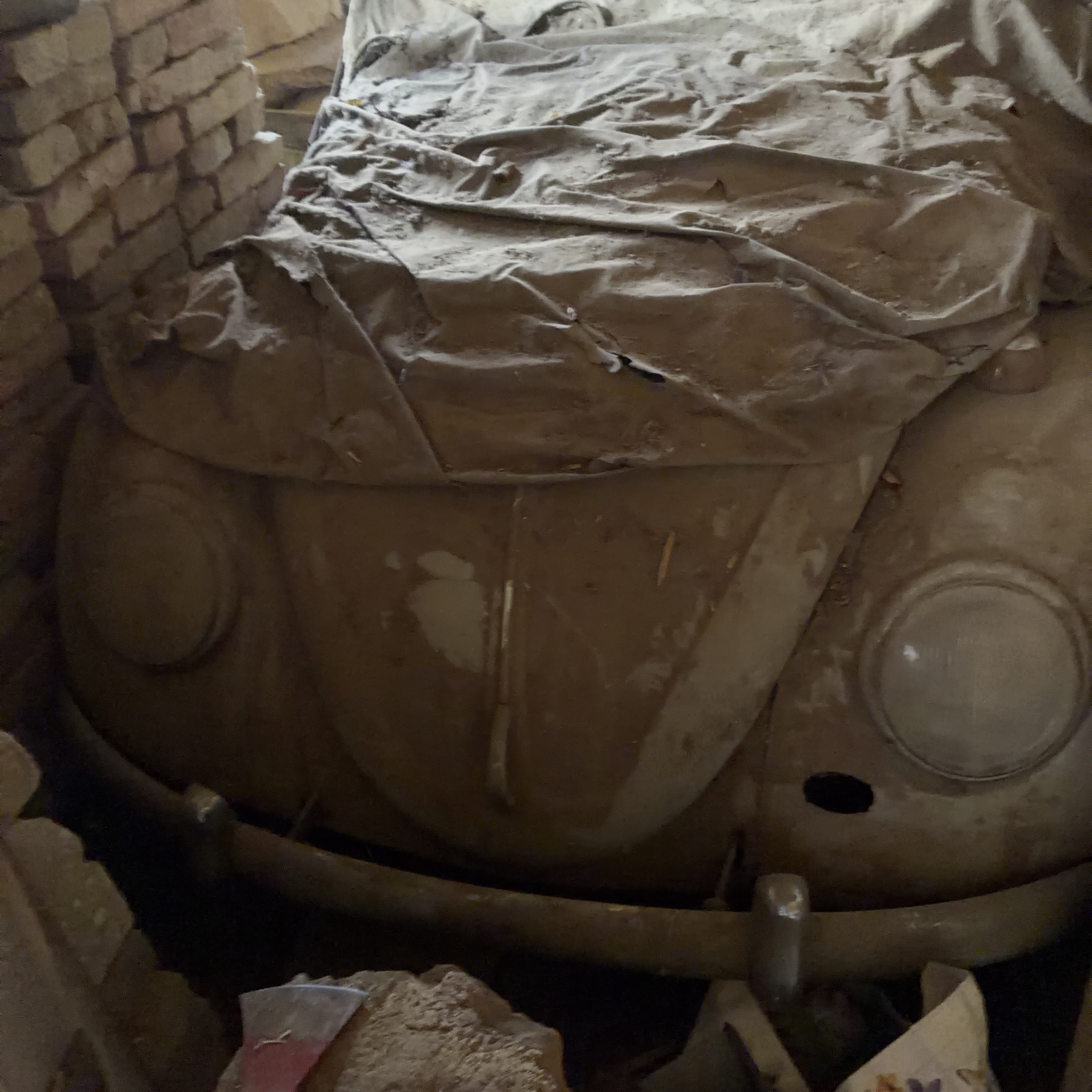 1938 Volkswagen Beetle (Classic) (barn find/unrestored)