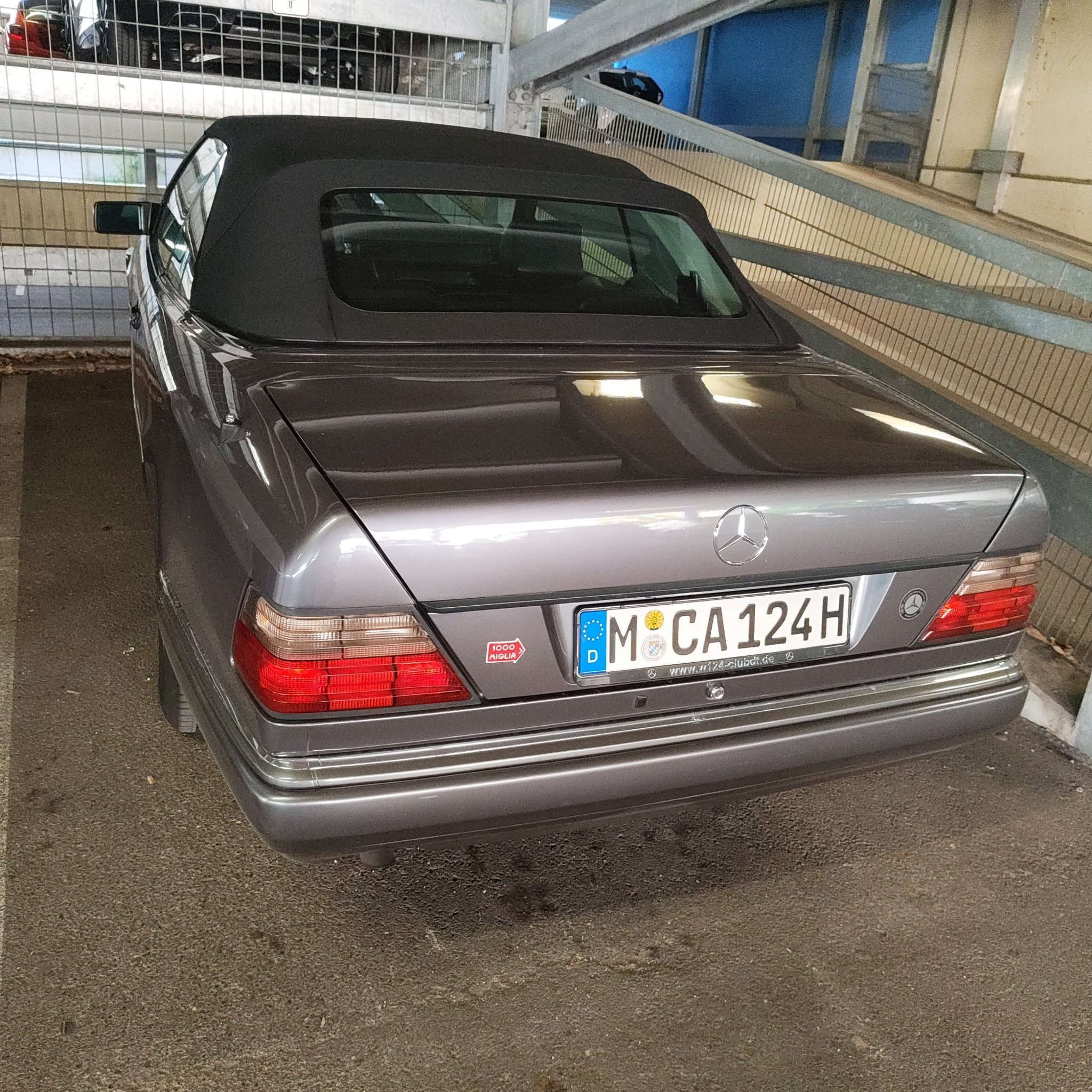 1993 Mercedes-Benz E-Class (W124) Cabriolet