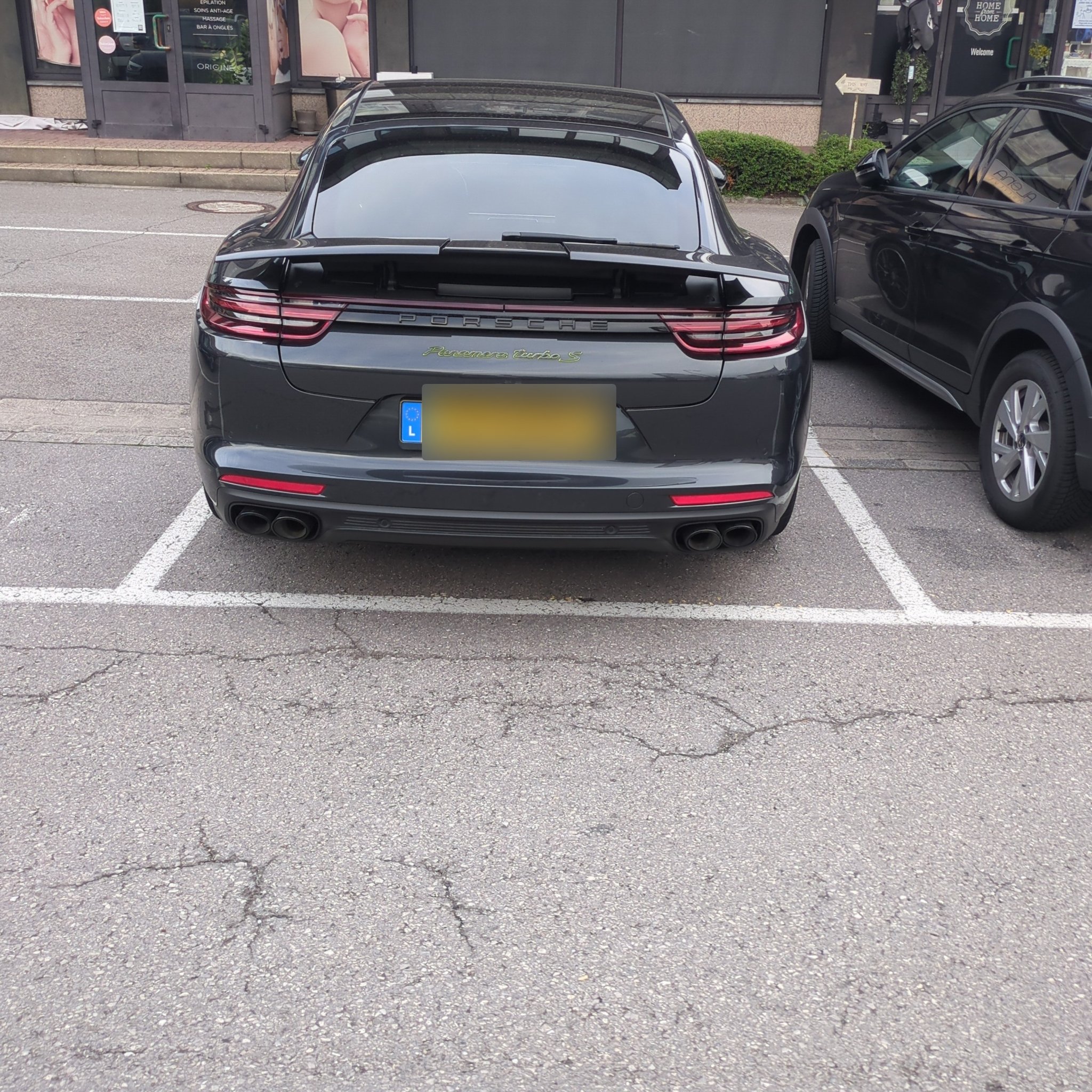 2020 Porsche Panamera Turbo S