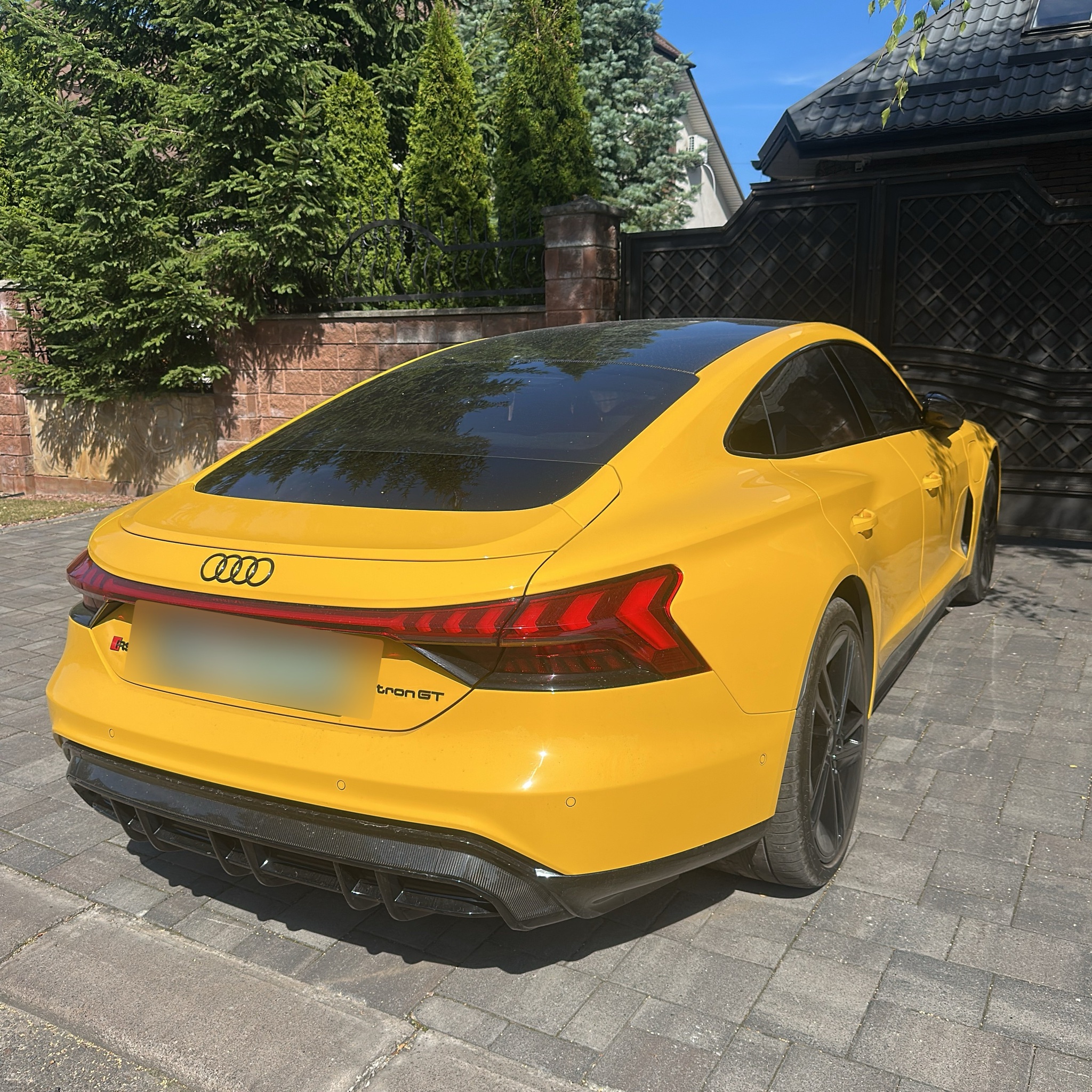 2021 Audi RS e-tron GT (J1)