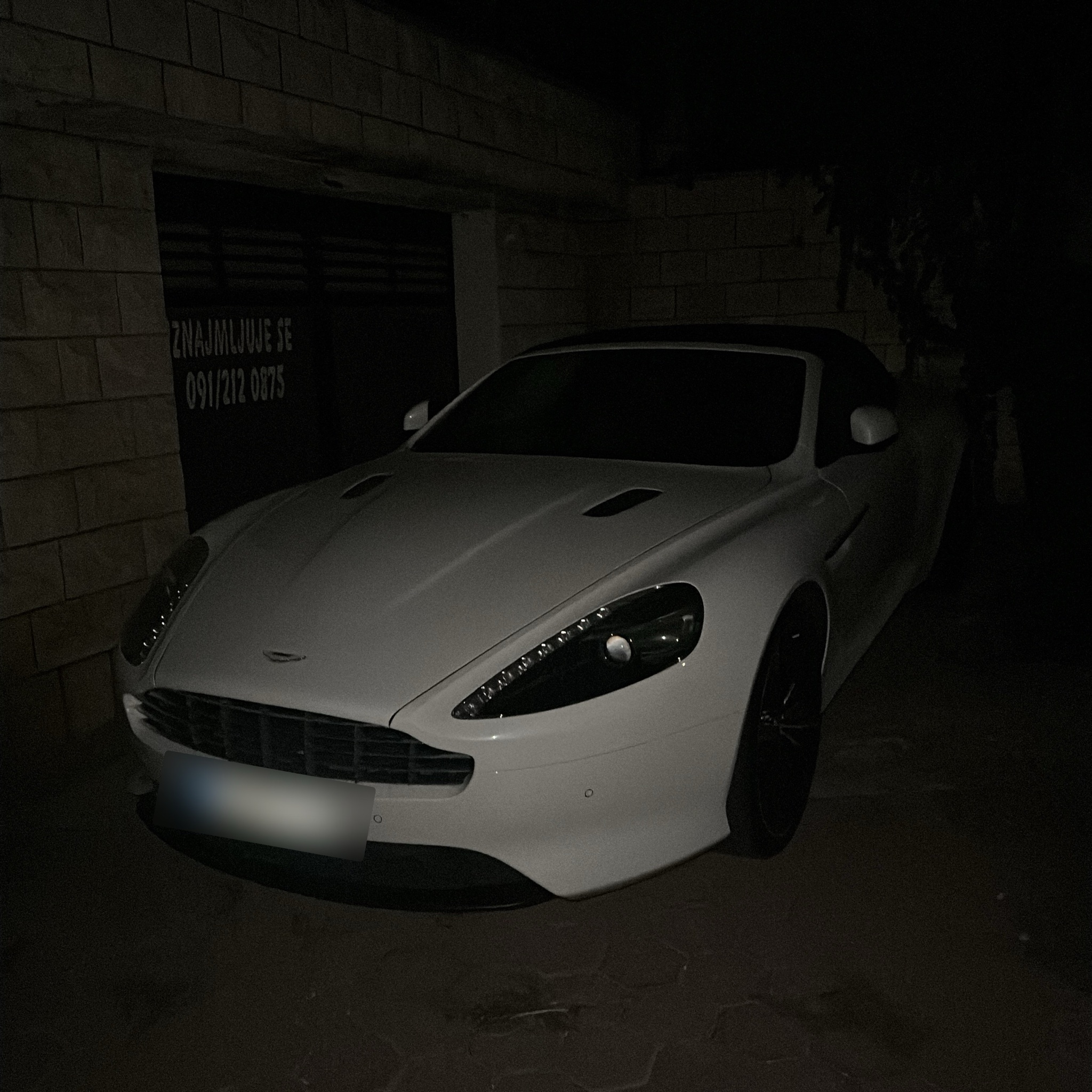 2004 Aston Martin DB9