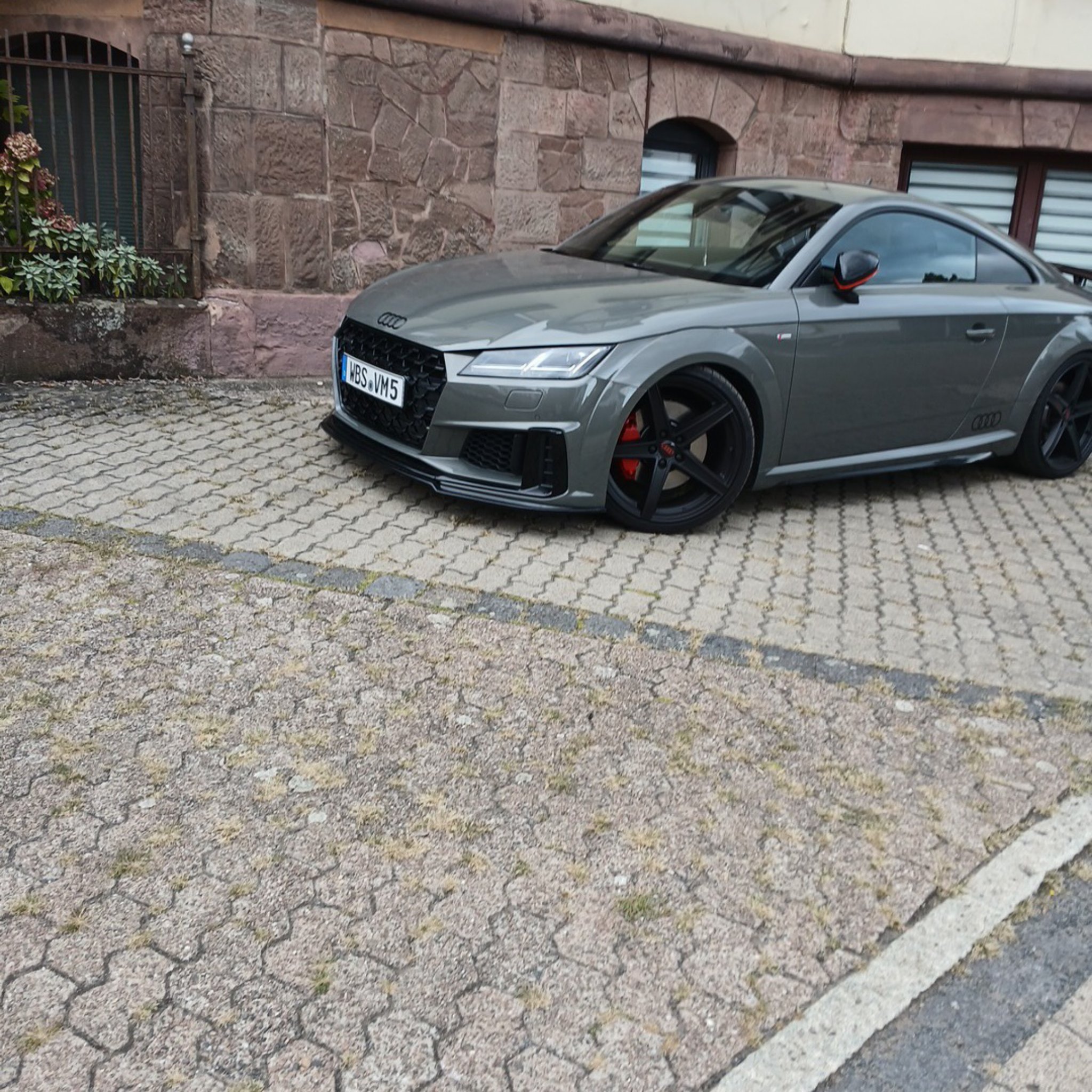 2016 Audi TT RS (8S)