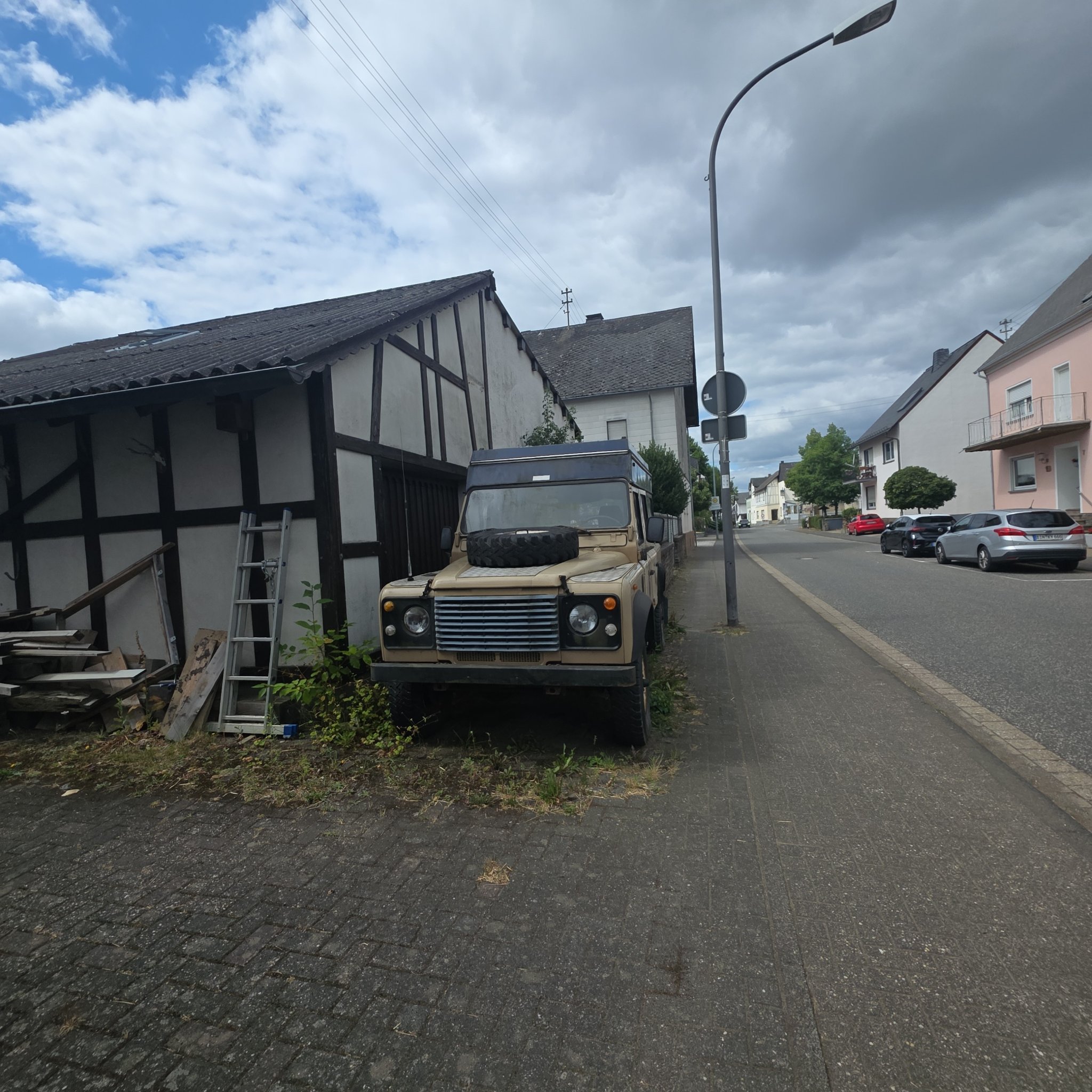 1983 Land Rover Defender (Classic)