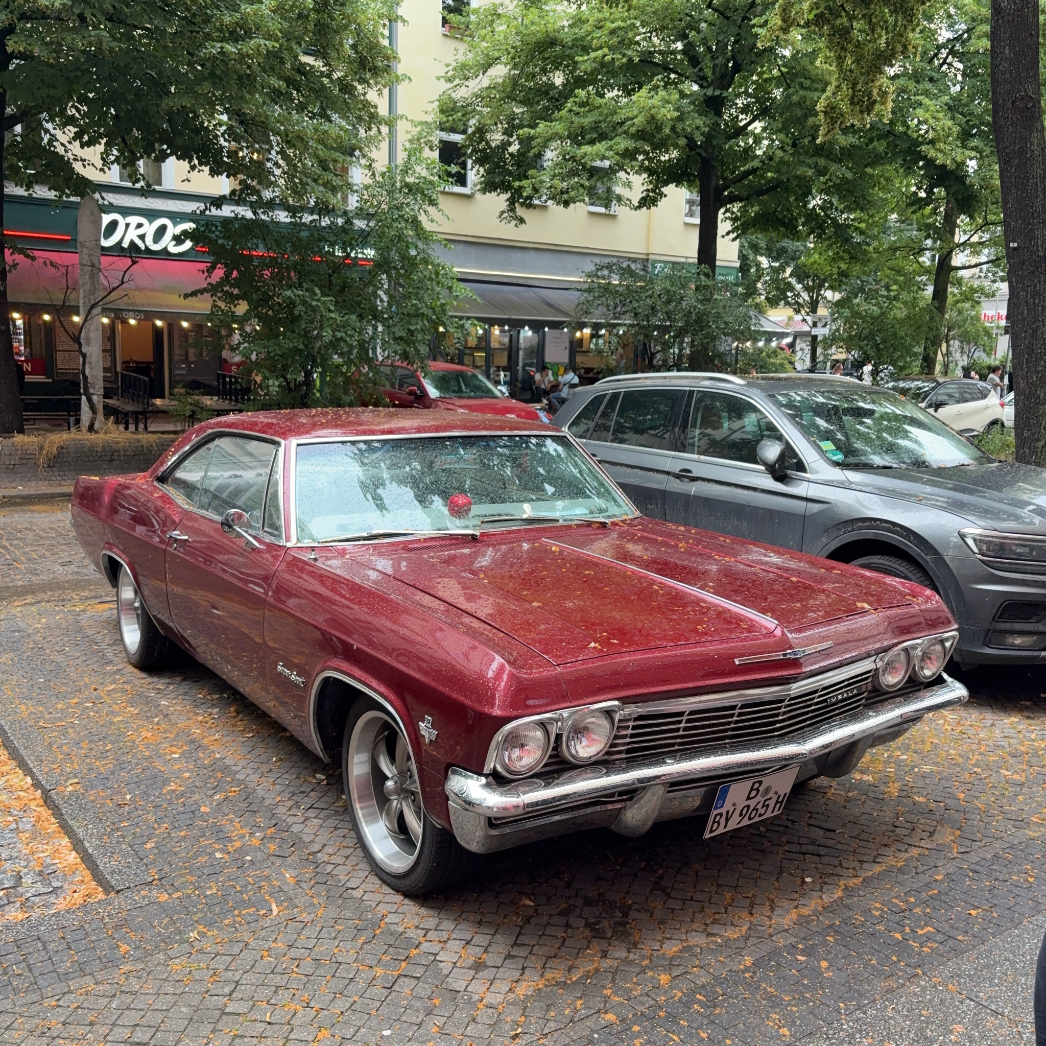 1965 Chevrolet Impala SS (4th Gen) Sport Coupe