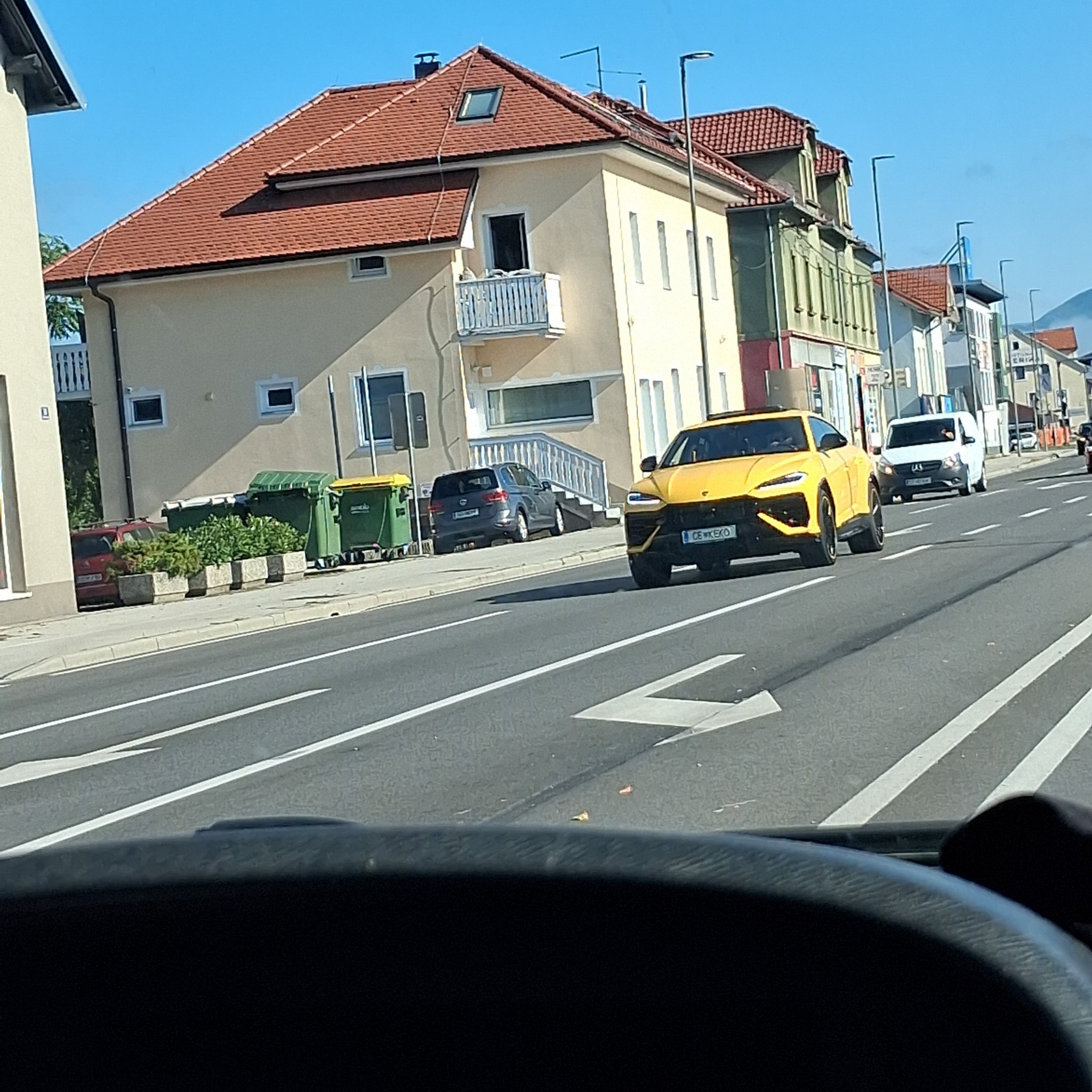 2018 Lamborghini Urus (1A)