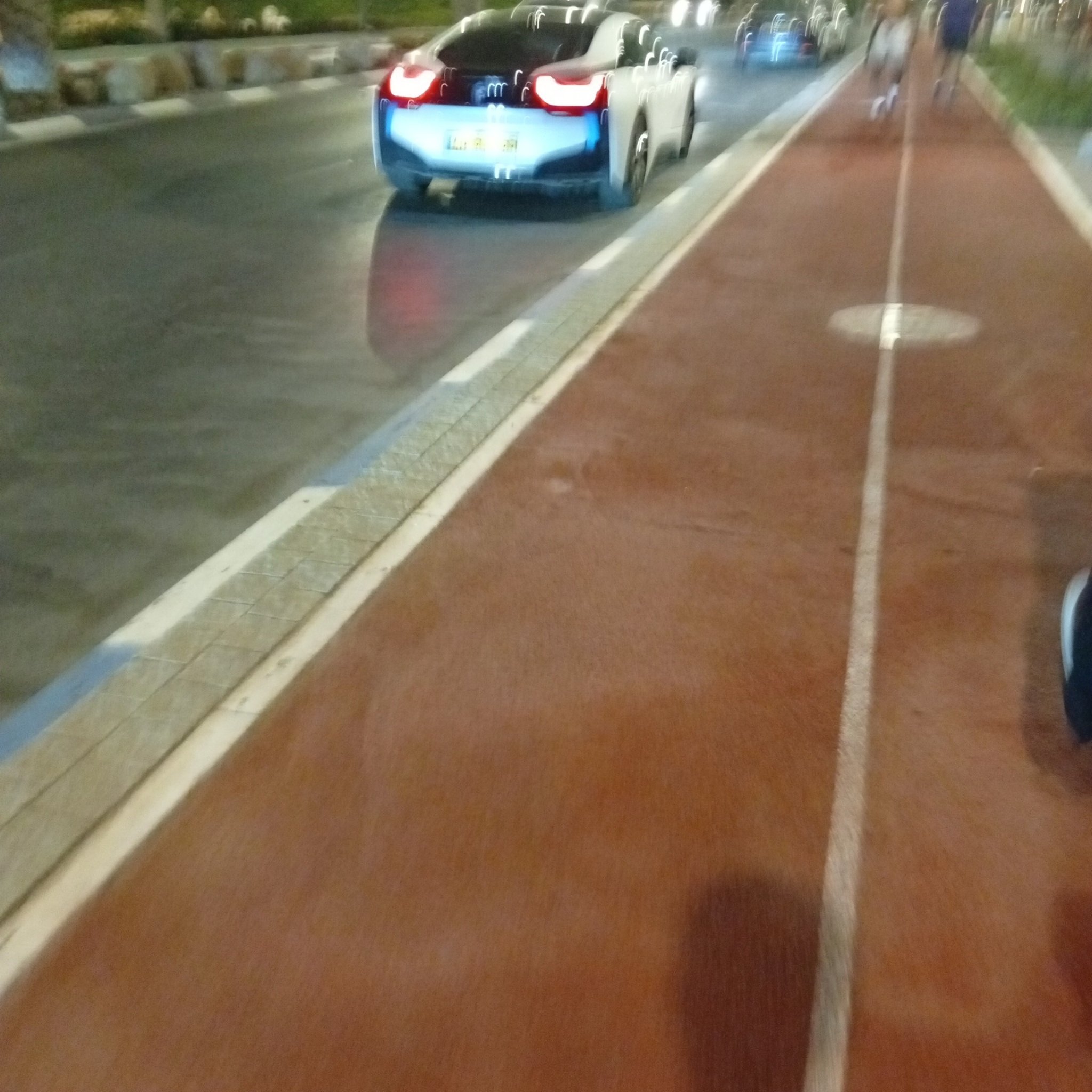 2014 BMW i8 (I12)