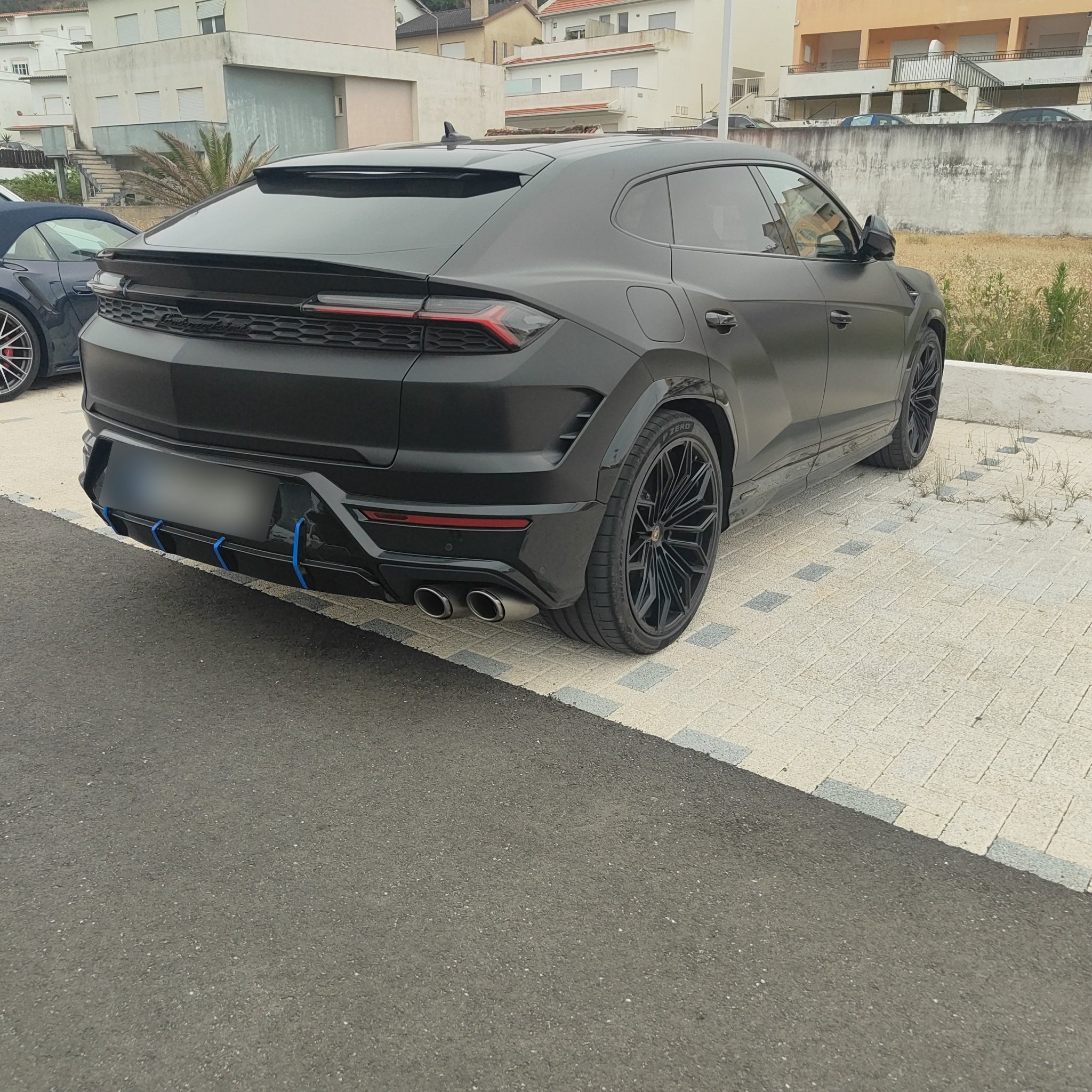 2022 Lamborghini Urus Performante