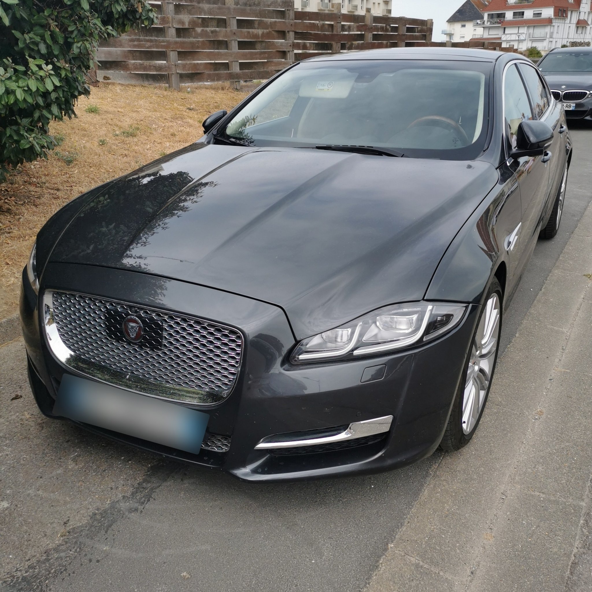 2010 Jaguar XJ (X351)