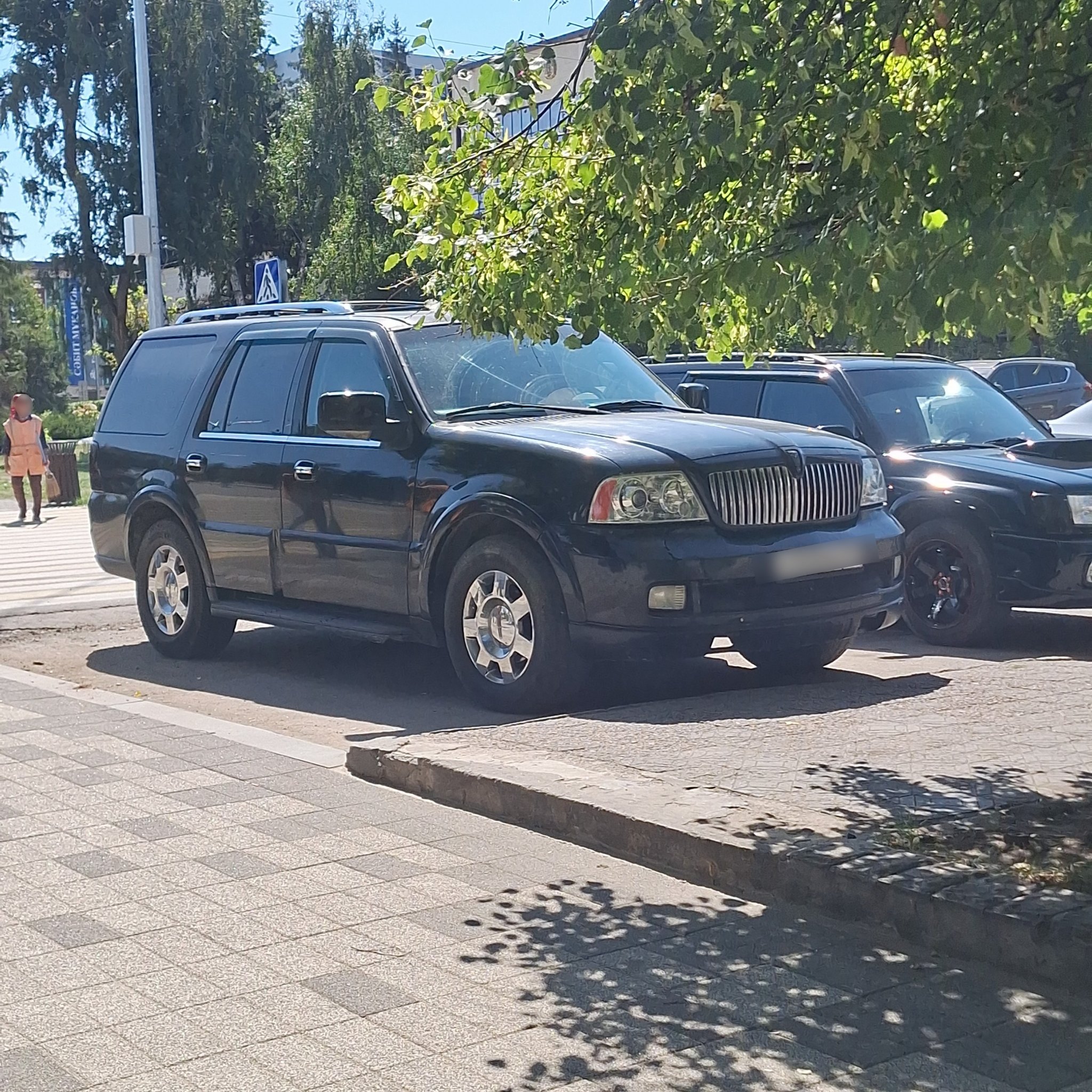 2003 Lincoln Navigator (U228)