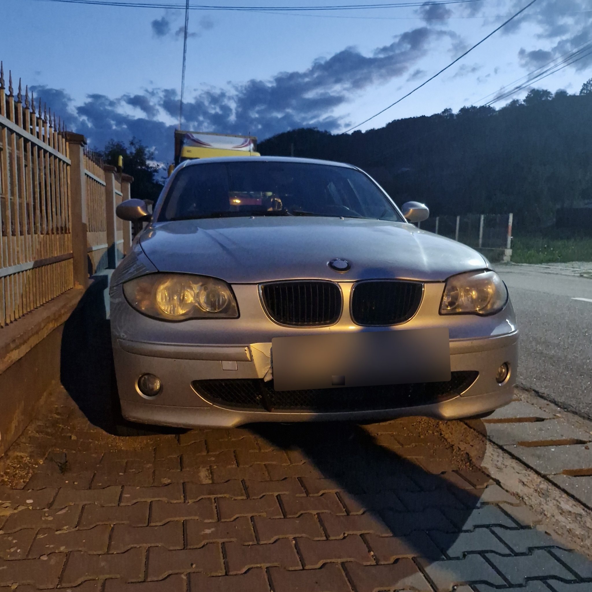 2004 BMW 1 Series (E87)