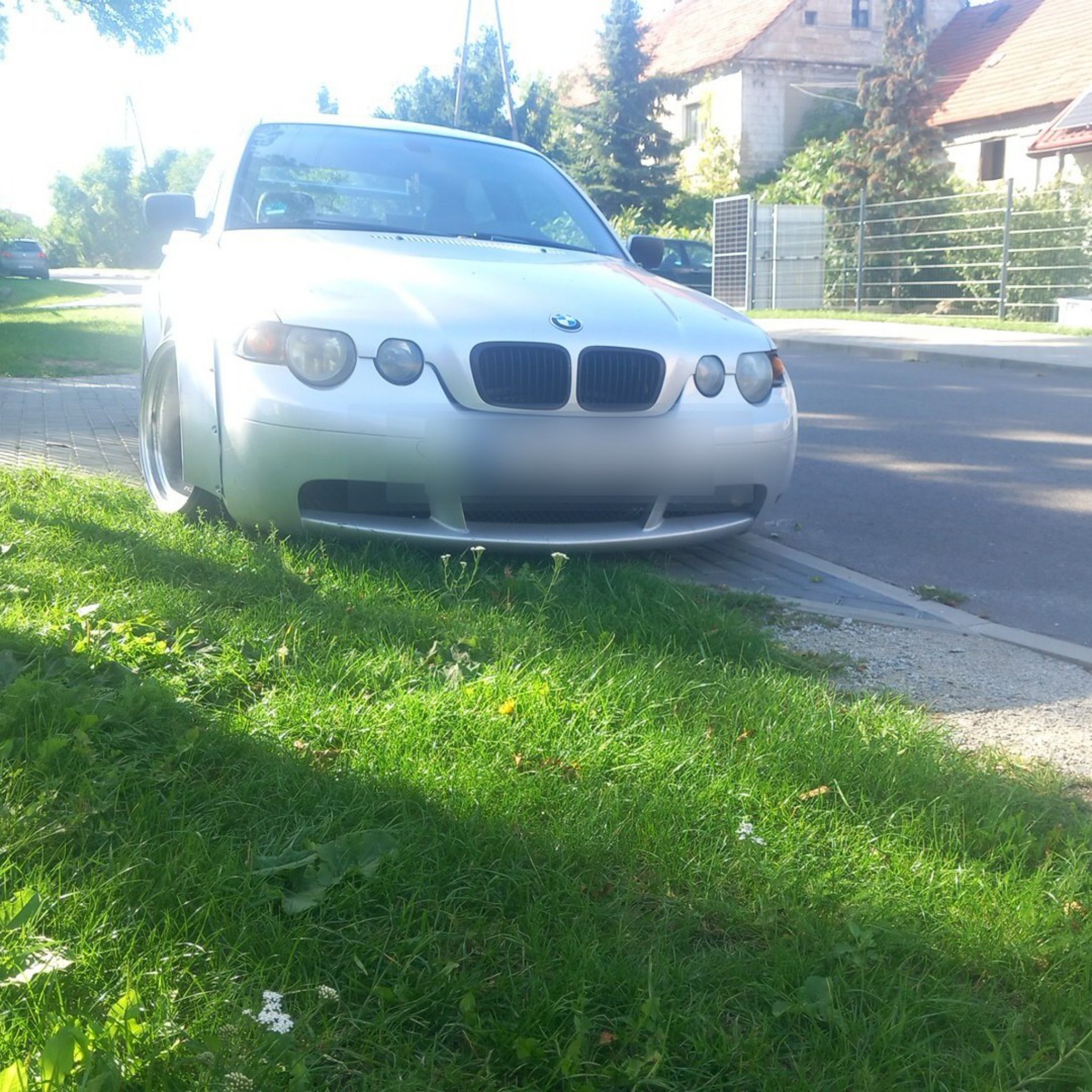 2001 BMW 3 Series Compact (E46)