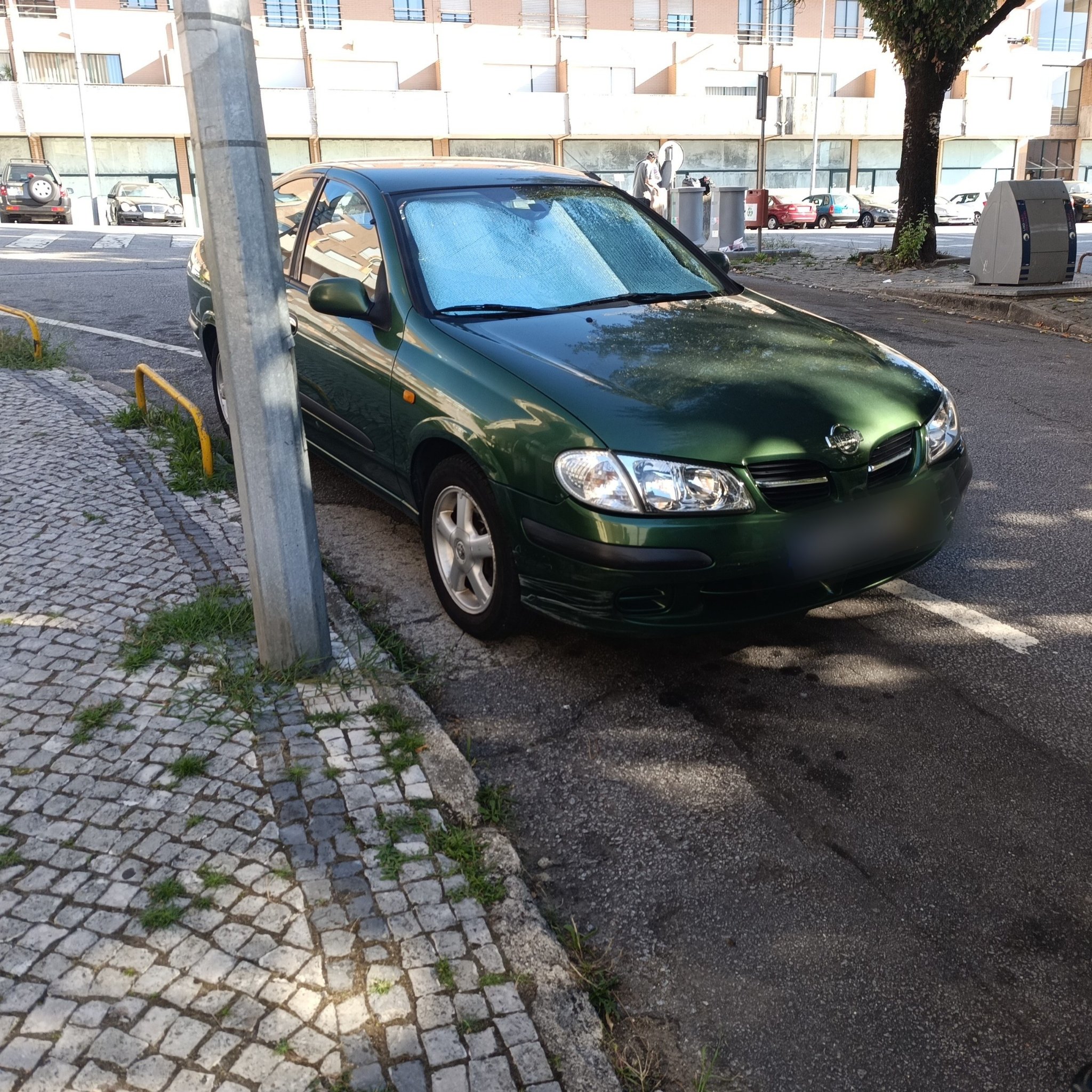 2000 Nissan Almera (N16)