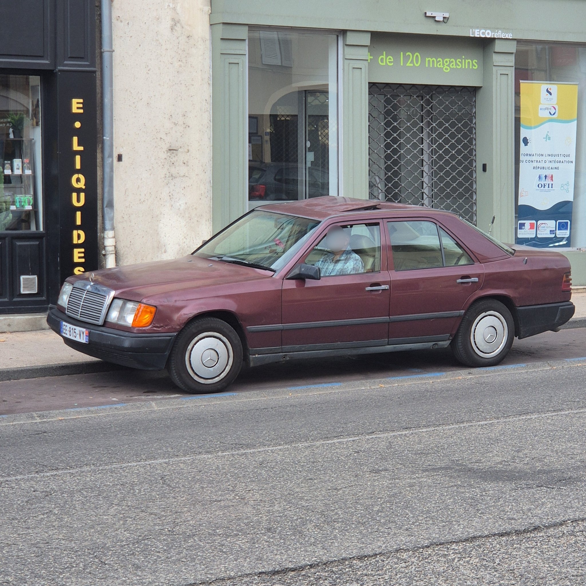 1984 Mercedes-Benz E-Class (W124)