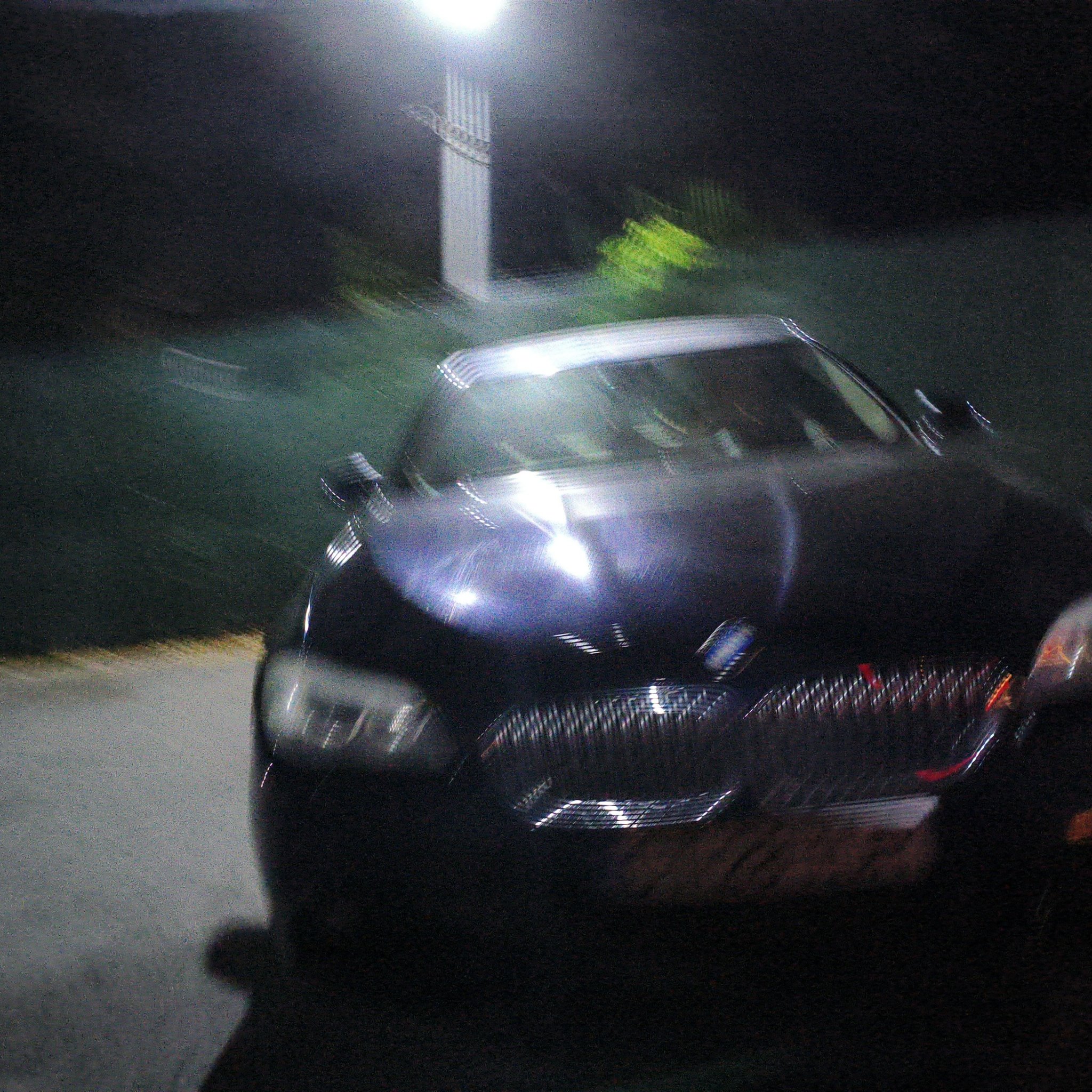 2005 BMW 3 Series (E90)