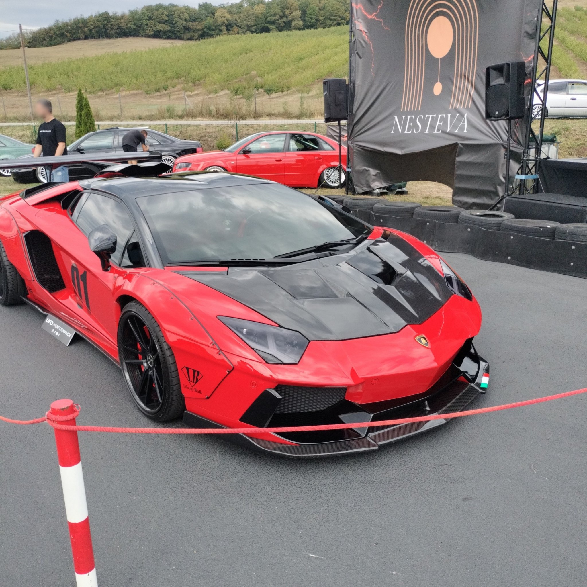 2011 Lamborghini Aventador (LP700)