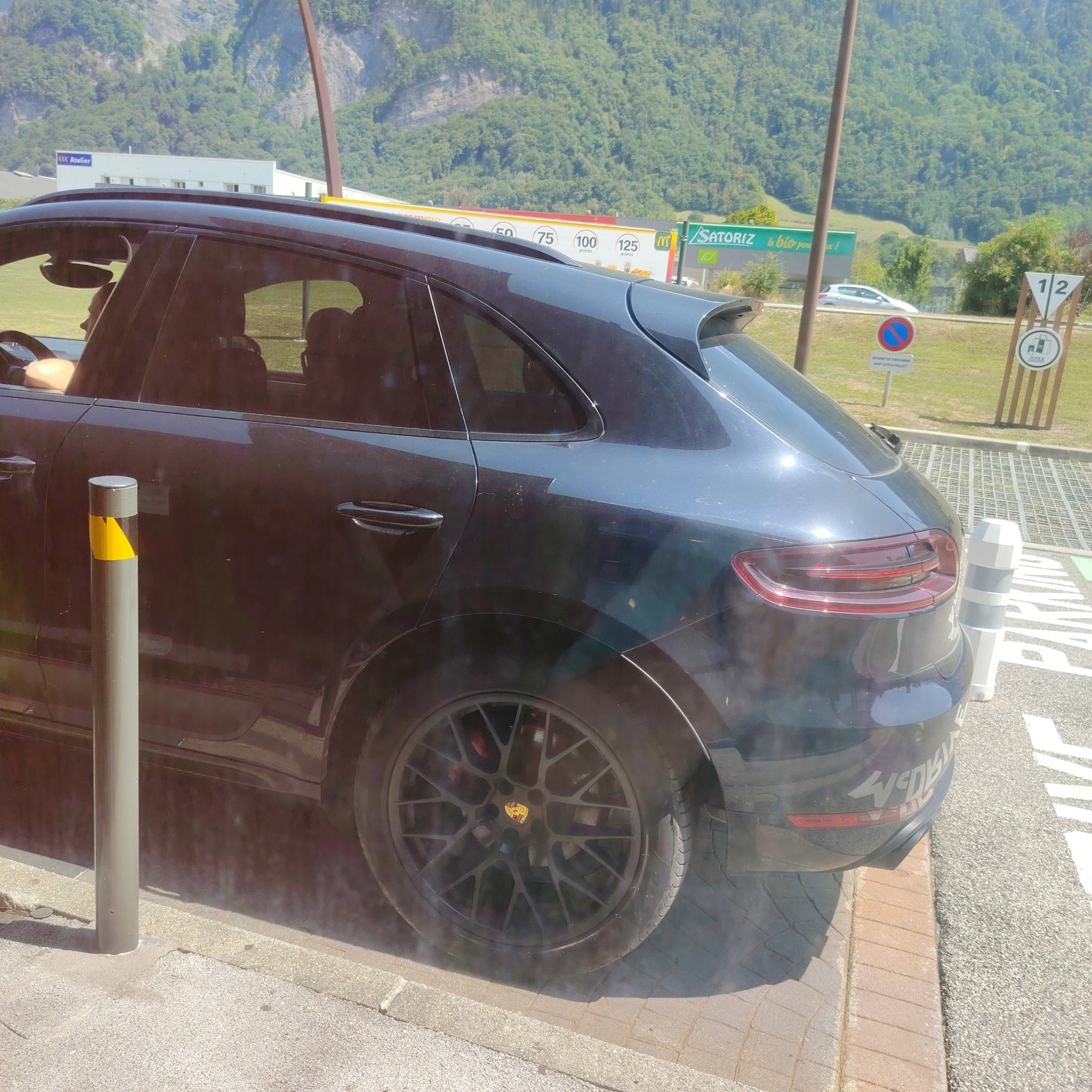 2015 Porsche Macan (95B) GTS
