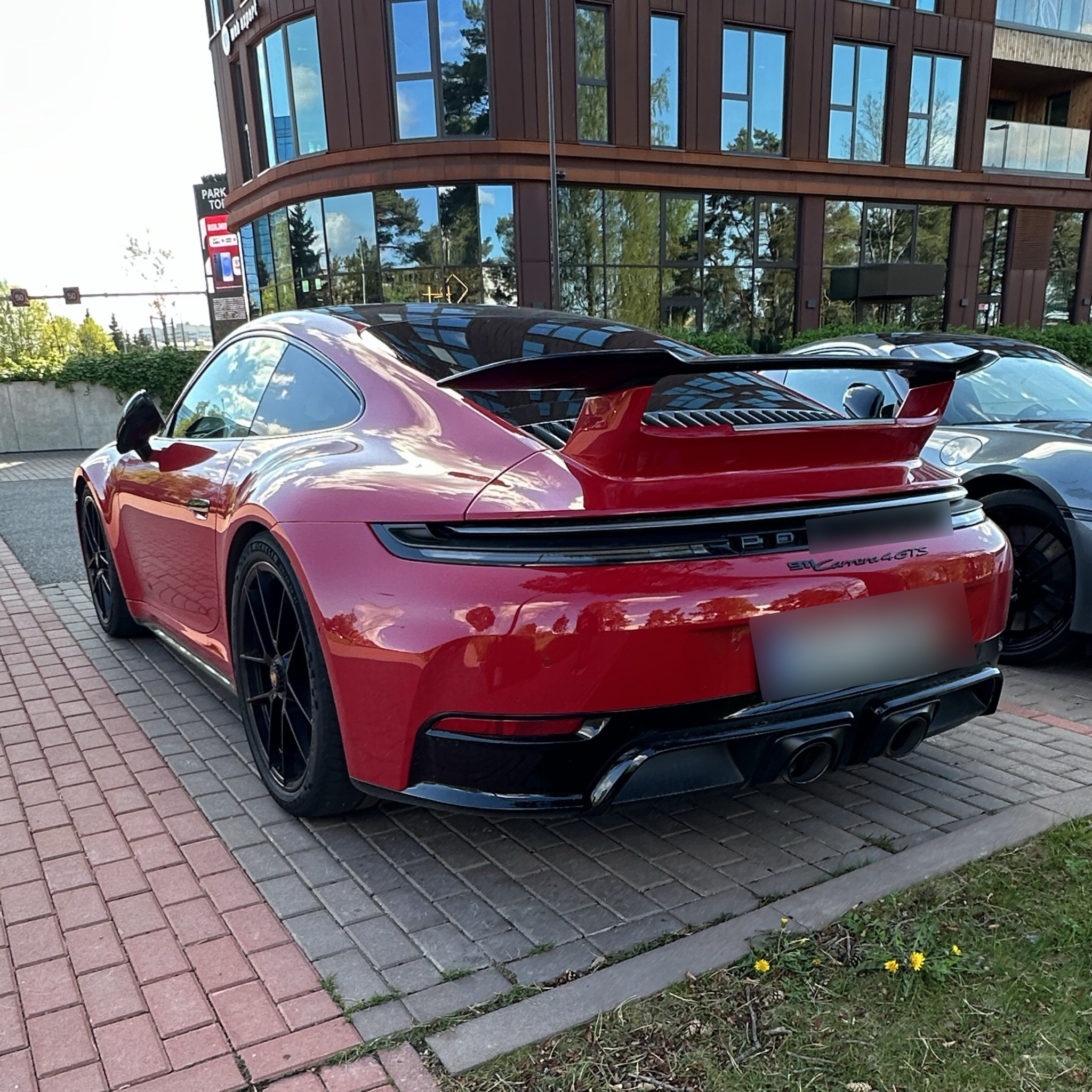 2021 Porsche 911 (992) Carrera 4 GTS