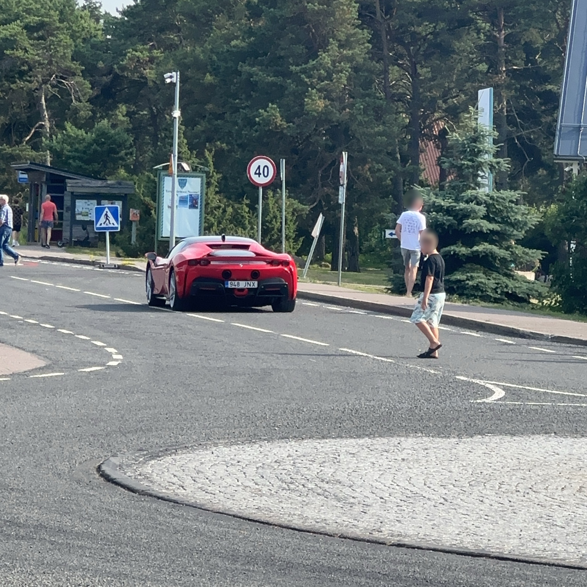 2019 Ferrari SF90 Stradale